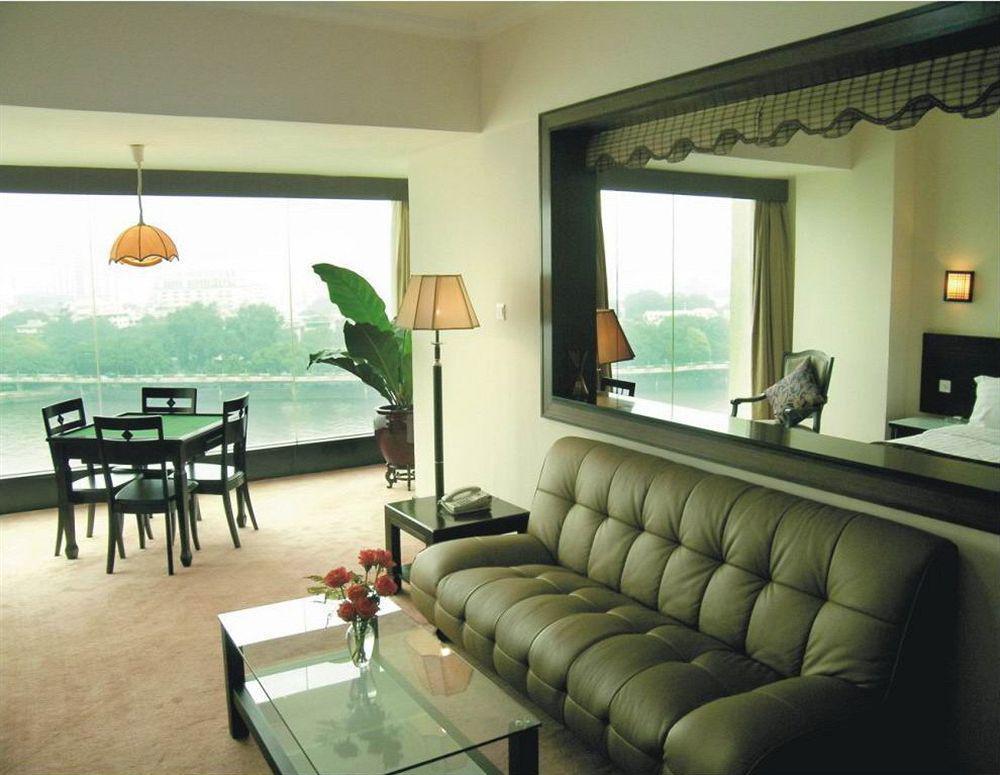Jiang Yue Hotell Guangzhou Exteriör bild